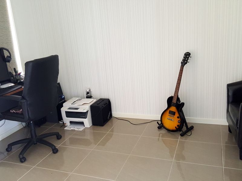 4 DAHLIA COURT, Kalkie QLD 4670