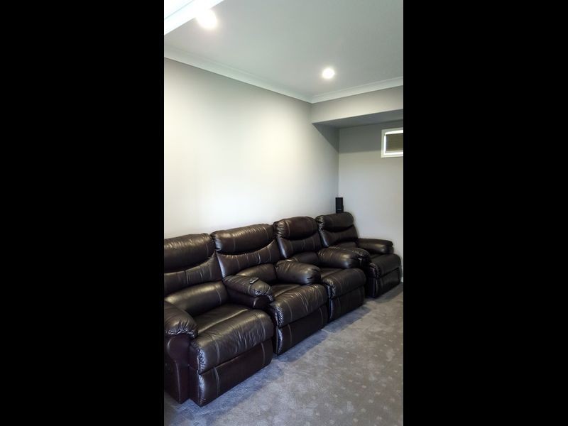 4 DAHLIA COURT, Kalkie QLD 4670