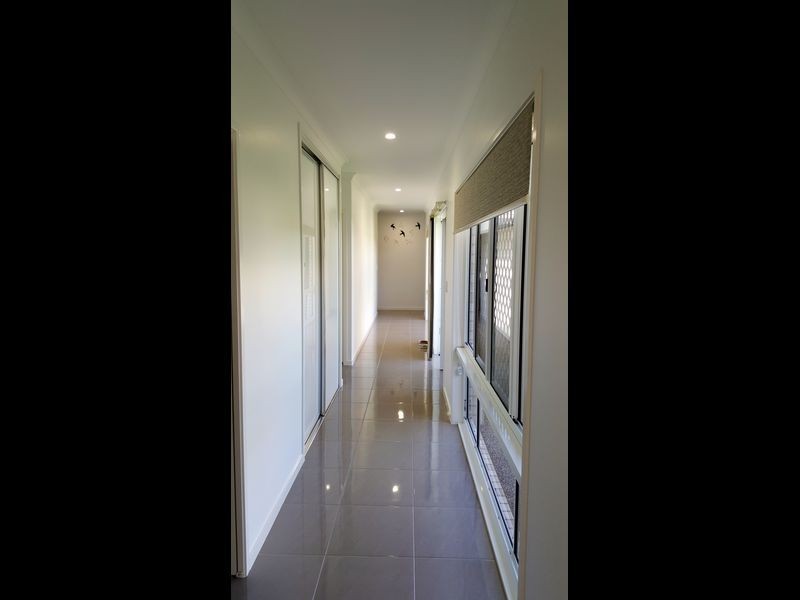 4 DAHLIA COURT, Kalkie QLD 4670