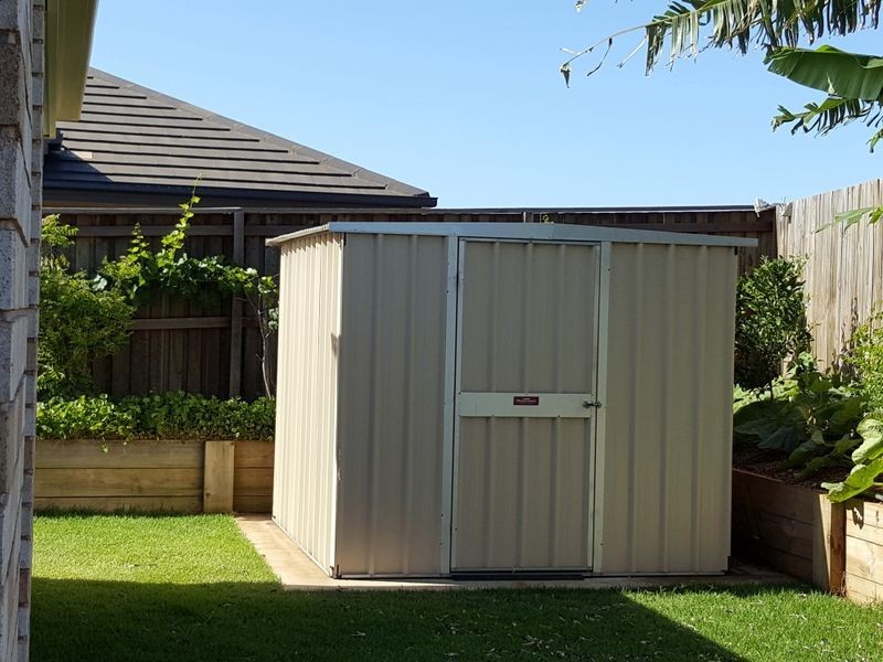 4 DAHLIA COURT, Kalkie QLD 4670