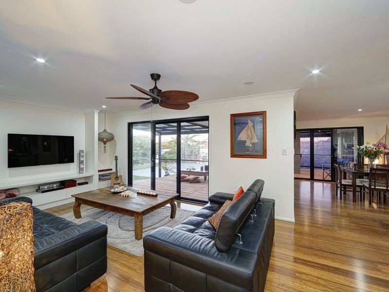 71 Fairway Drive, Bargara QLD 4670