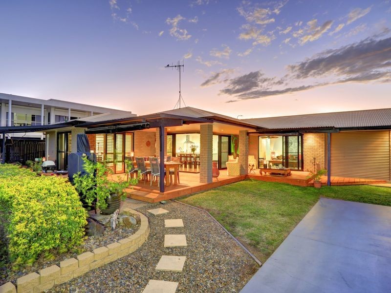 71 Fairway Drive, Bargara QLD 4670