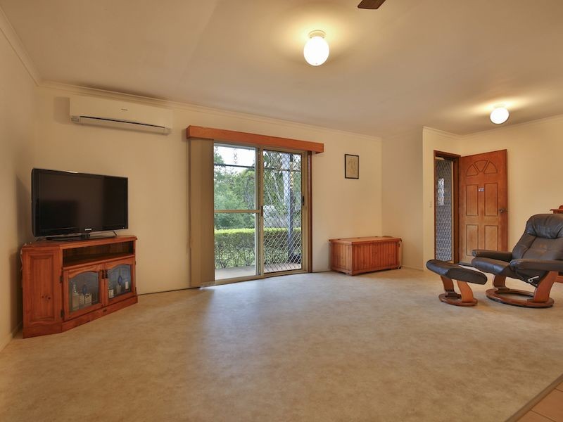 2 Park Estate Drive, Branyan QLD 4670