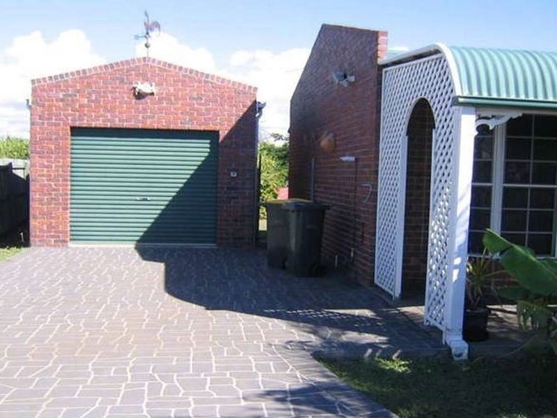 15 Camilleri Court, Elliott Heads QLD 4670