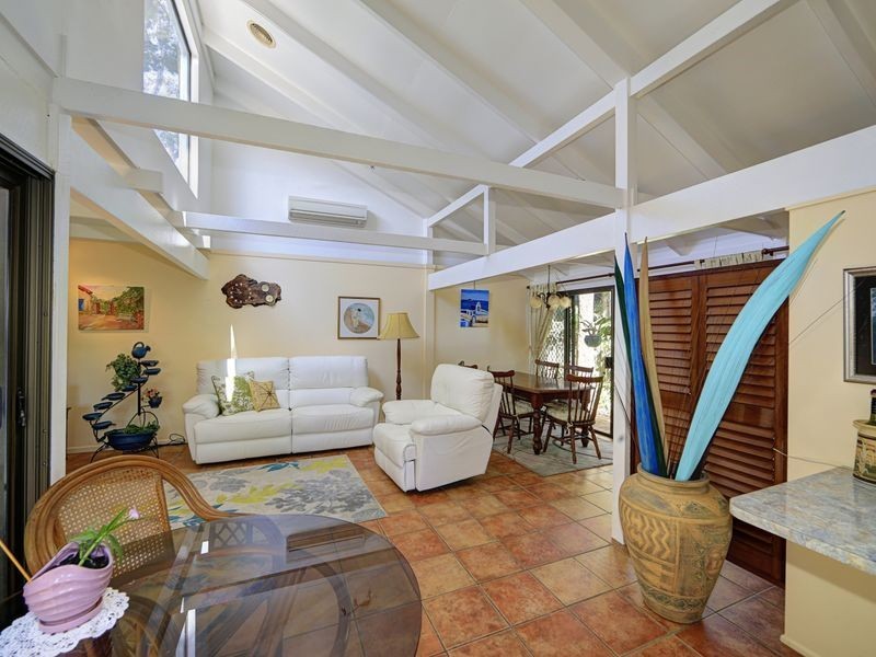 10 Durdins Road, Bargara QLD 4670