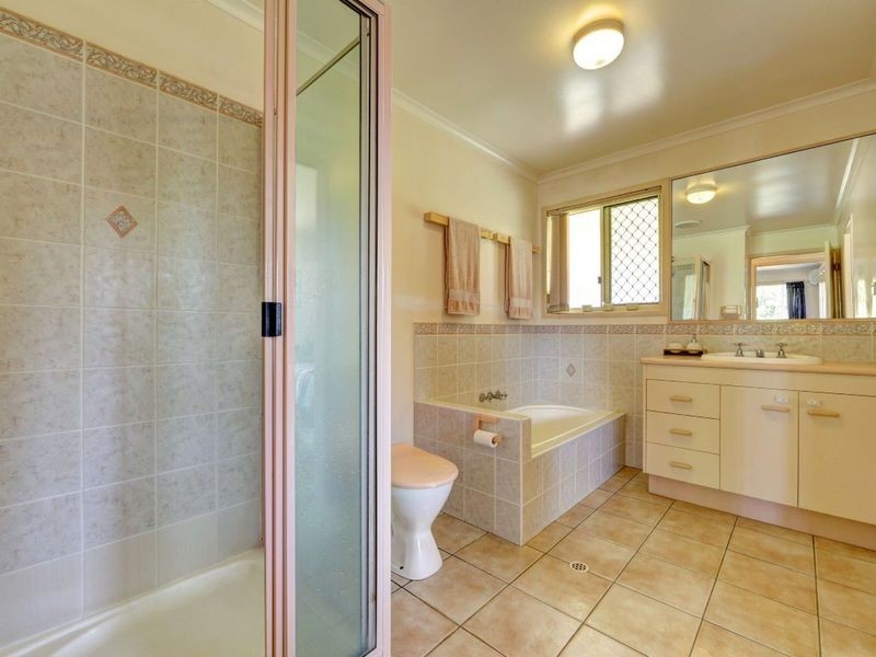 4 Carswell Court, Kepnock QLD 4670