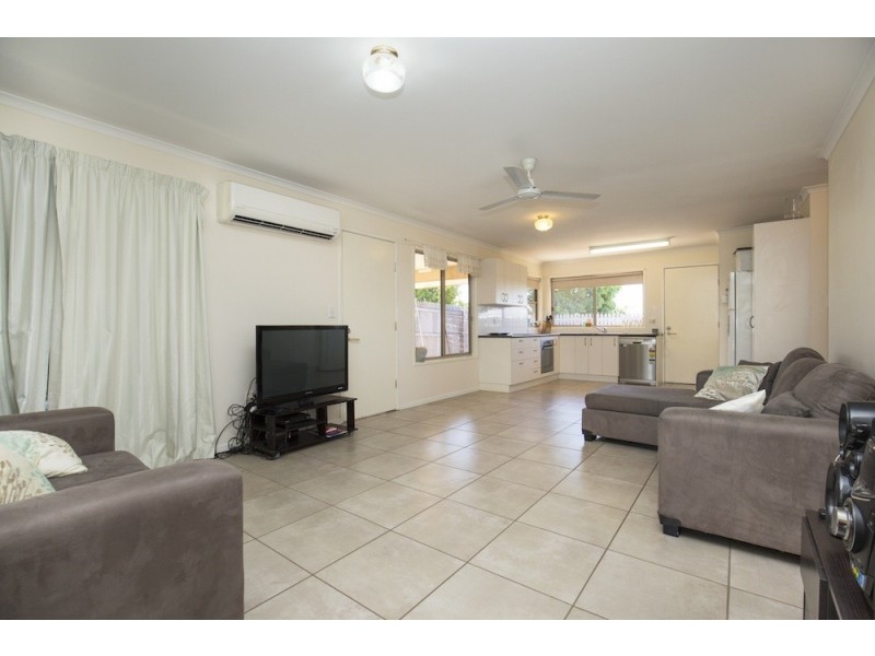 4/5 Williams Road, Svensson Heights QLD 4670