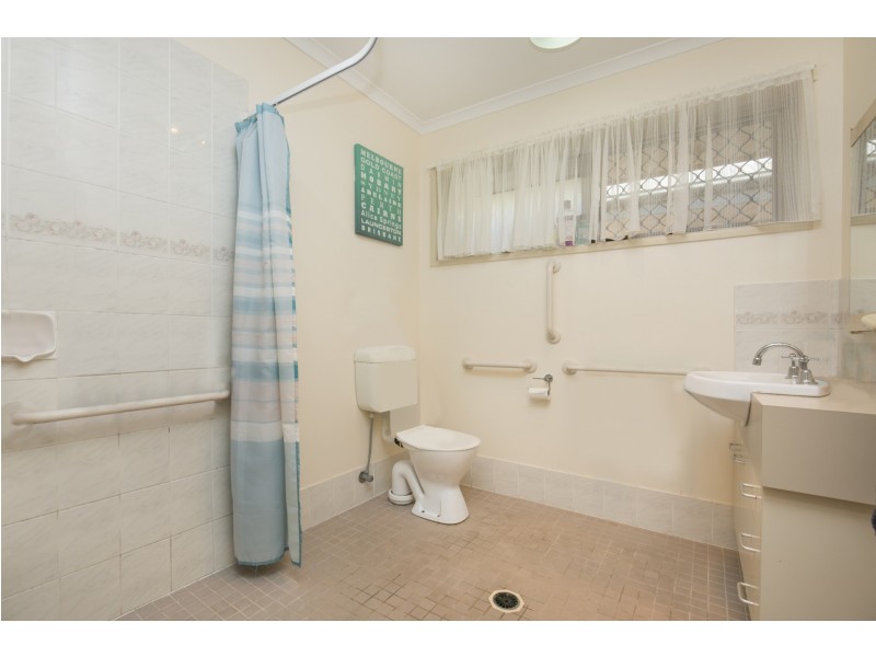 4/5 Williams Road, Svensson Heights QLD 4670