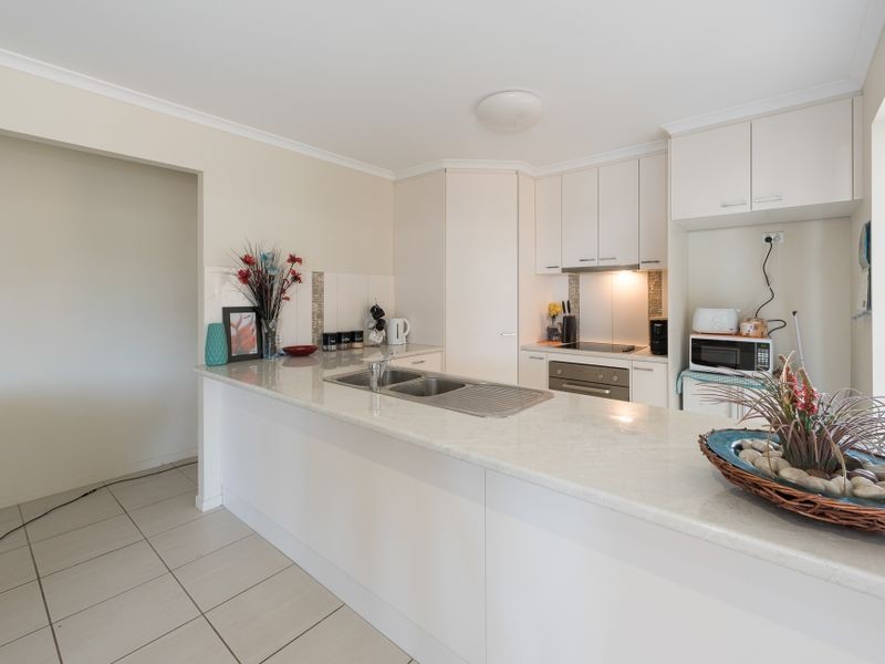 8 Avalon Street, Burnett Heads QLD 4670