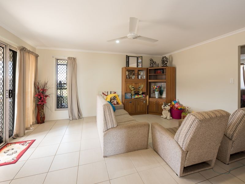 8 Avalon Street, Burnett Heads QLD 4670