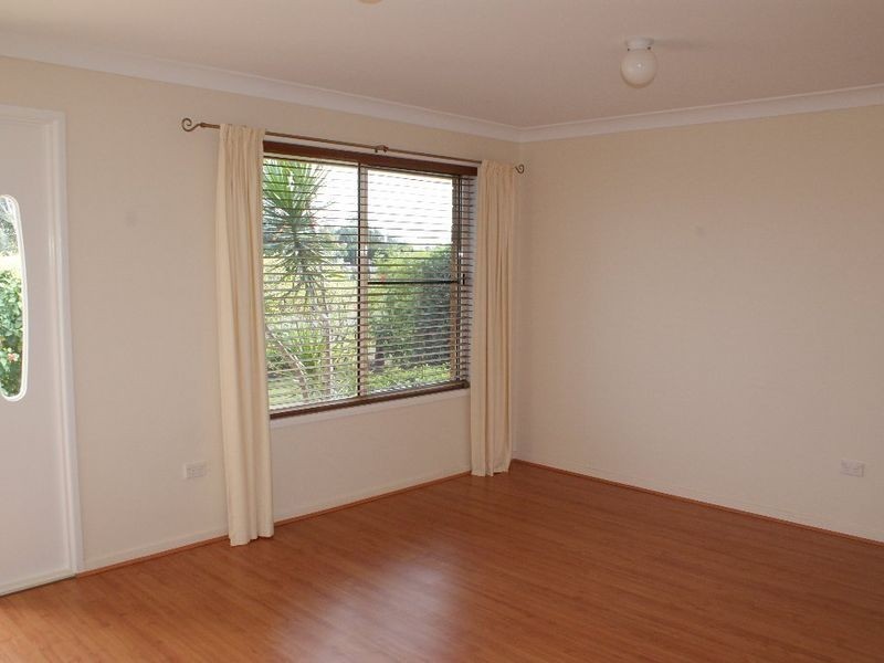 7 Milton Street, Burnett Heads QLD 4670