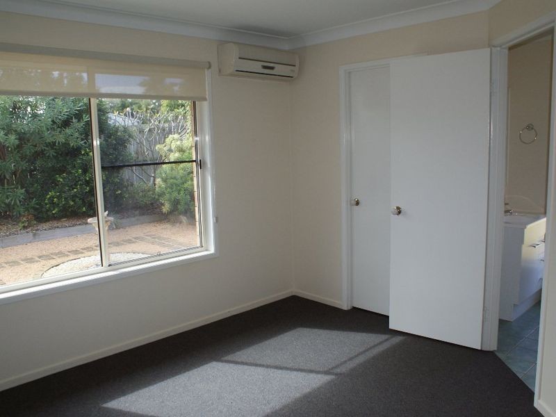 7 Milton Street, Burnett Heads QLD 4670