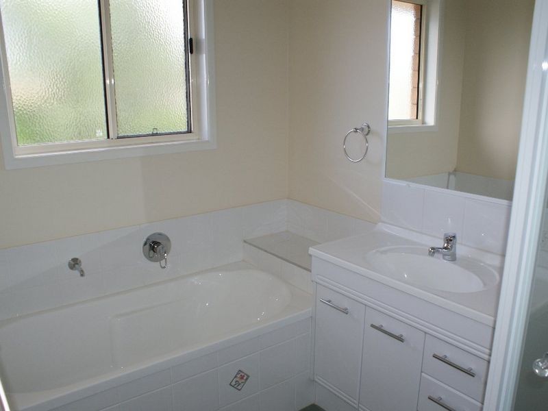 7 Milton Street, Burnett Heads QLD 4670