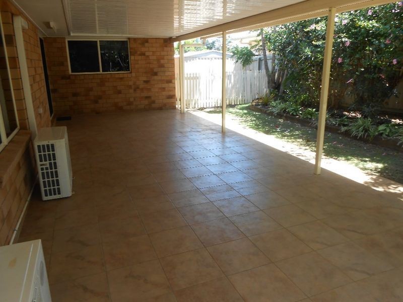 7 Milton Street, Burnett Heads QLD 4670