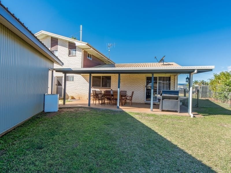 8 McGill Crescent, Avenell Heights QLD 4670