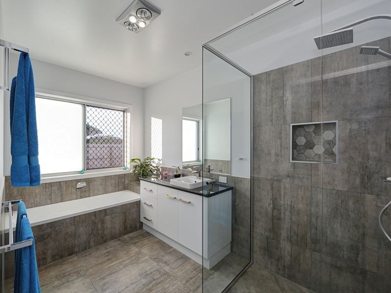 6 Watchbell Street, Innes Park QLD 4670