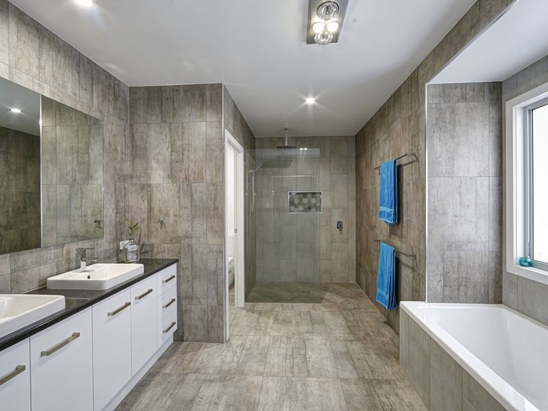 6 Watchbell Street, Innes Park QLD 4670