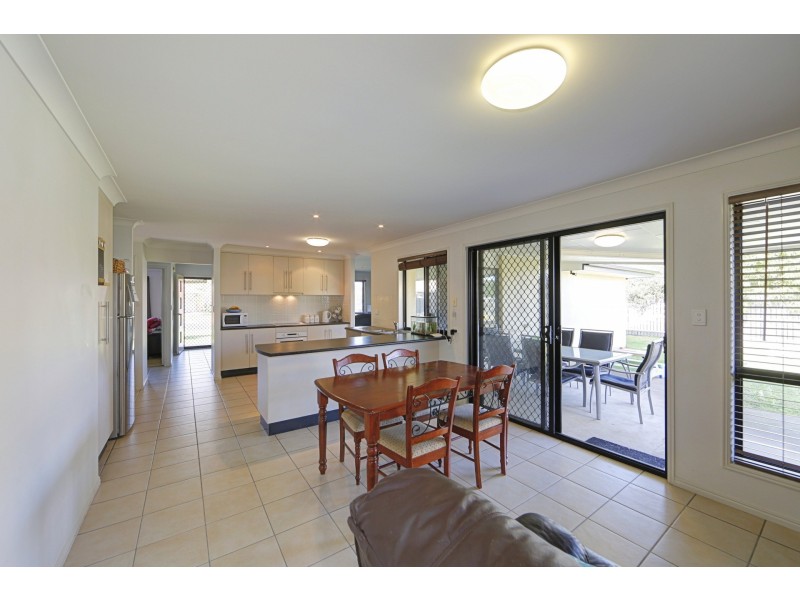11 Elkington Avenue, Bargara QLD 4670