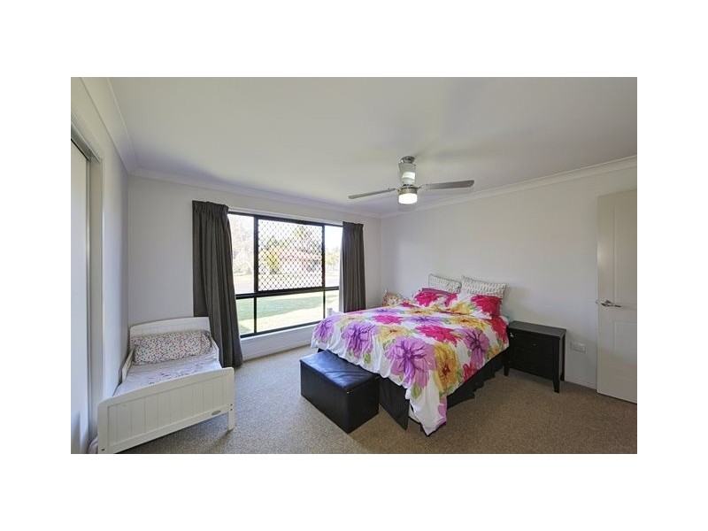 11 Elkington Avenue, Bargara QLD 4670