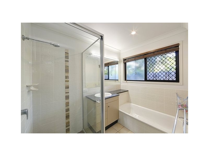 11 Elkington Avenue, Bargara QLD 4670