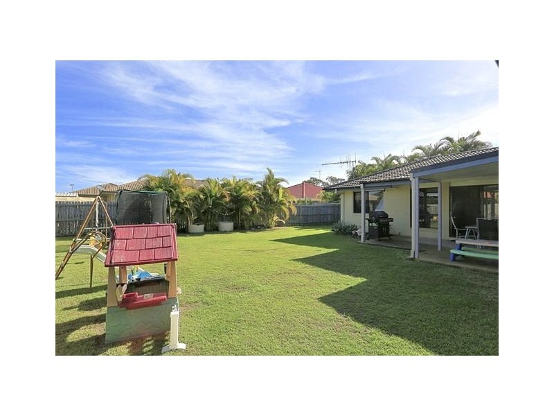 11 Elkington Avenue, Bargara QLD 4670