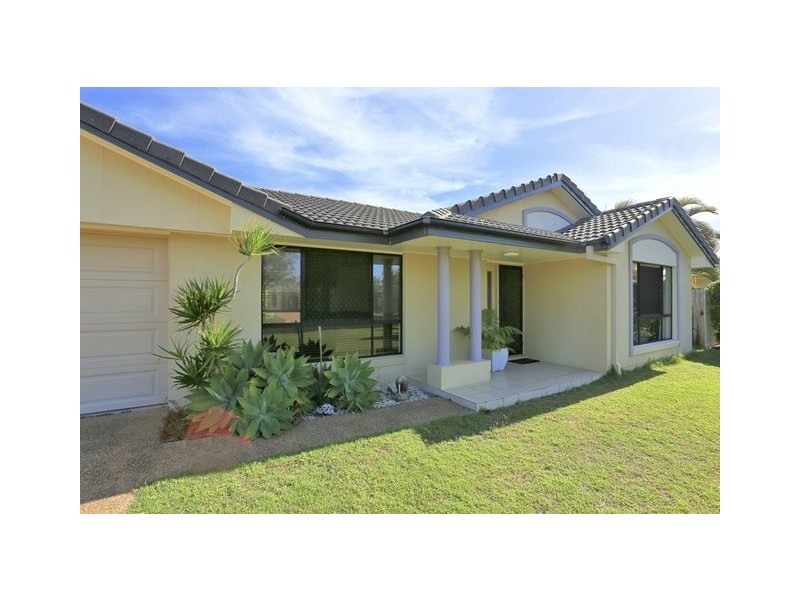 11 Elkington Avenue, Bargara QLD 4670