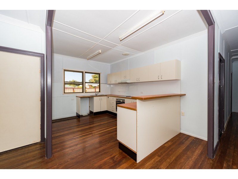 181 Targo Street, Walkervale QLD 4670