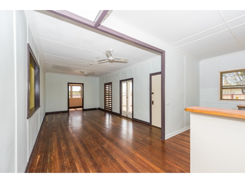 181 Targo Street, Walkervale QLD 4670