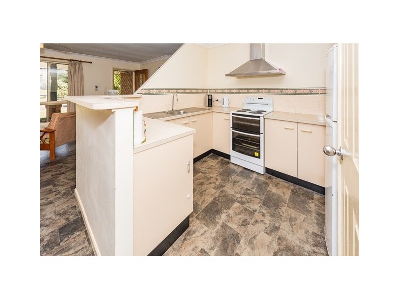 5 Elfin Court, Moore Park Beach QLD 4670