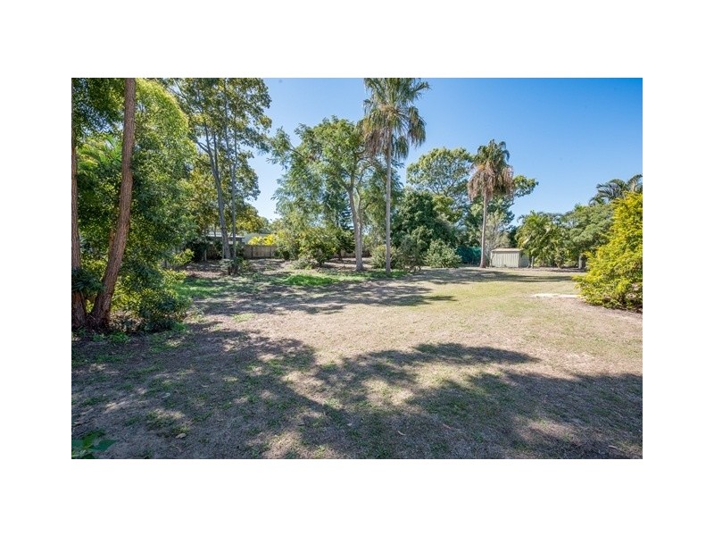 5 Elfin Court, Moore Park Beach QLD 4670