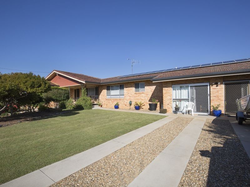 6 Pizzey Street, Kepnock QLD 4670