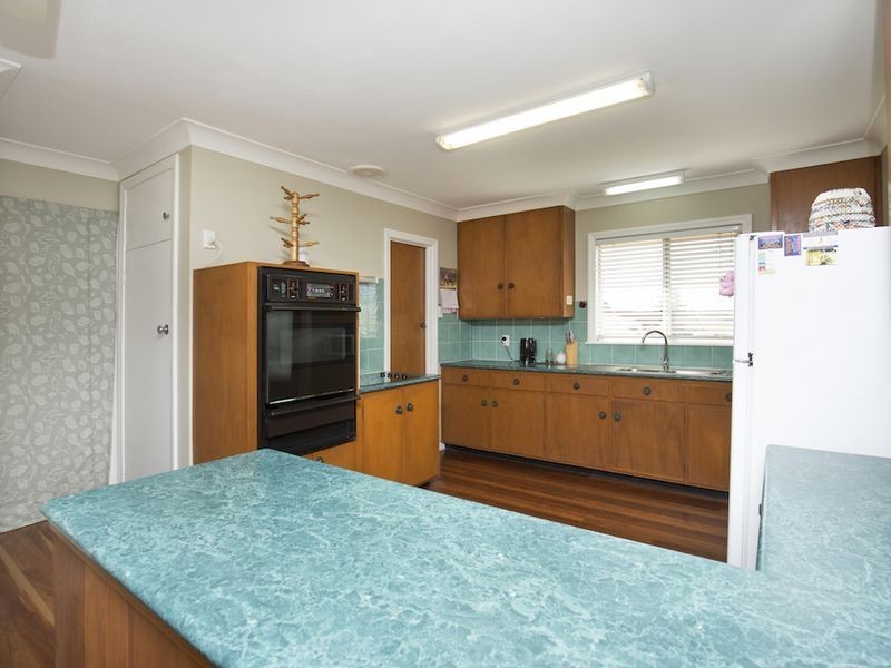 6 Pizzey Street, Kepnock QLD 4670