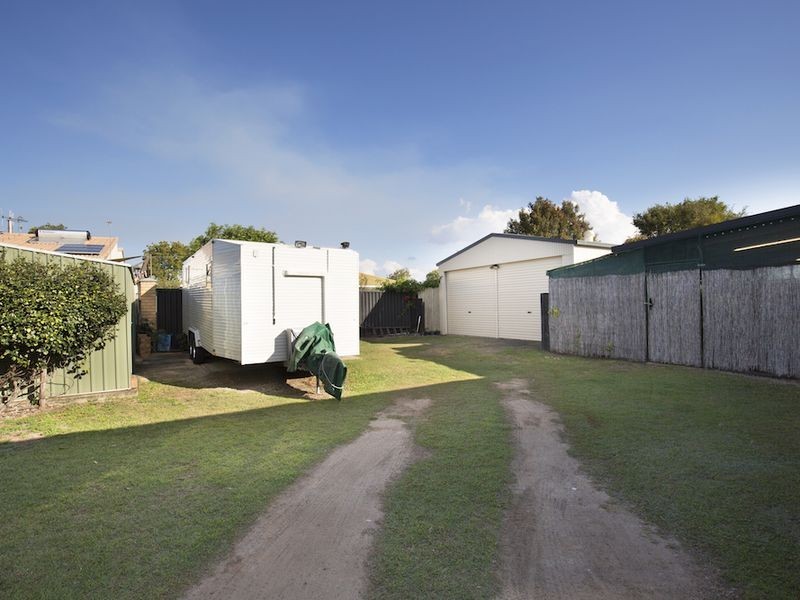 6 Pizzey Street, Kepnock QLD 4670