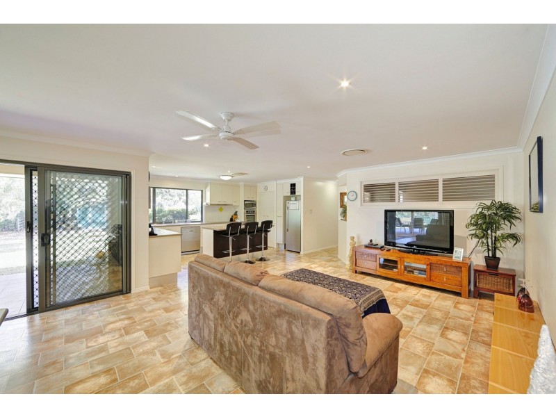 93 Davenport Drive, Coonarr QLD 4670