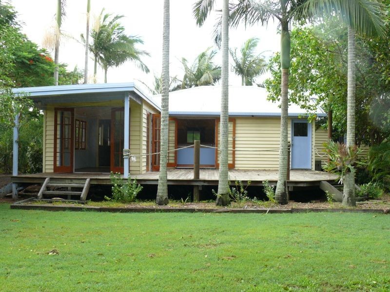 25 Watsons Road, Bargara QLD 4670