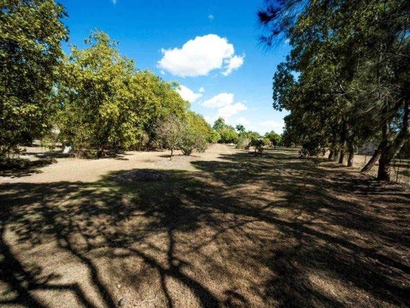 2 Shetland Court, Branyan QLD 4670