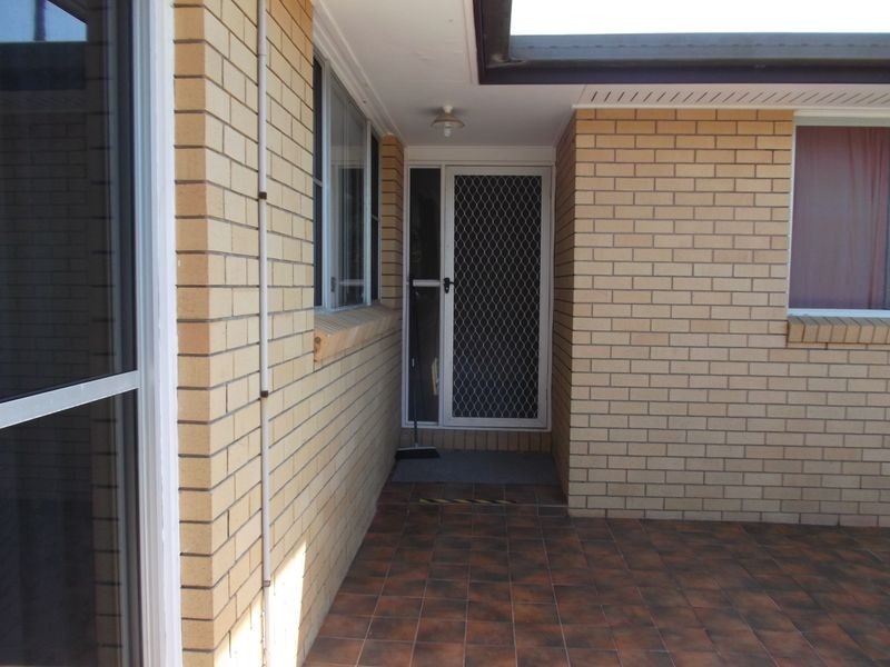 4 Bathurst Street, Elliott Heads QLD 4670
