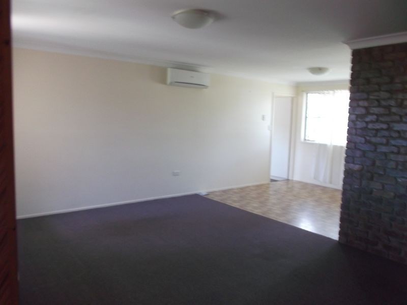 4 Bathurst Street, Elliott Heads QLD 4670