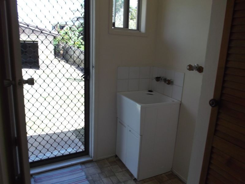 4 Bathurst Street, Elliott Heads QLD 4670