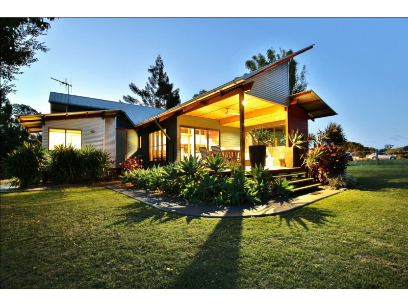4 Workmans Road, Sharon QLD 4670
