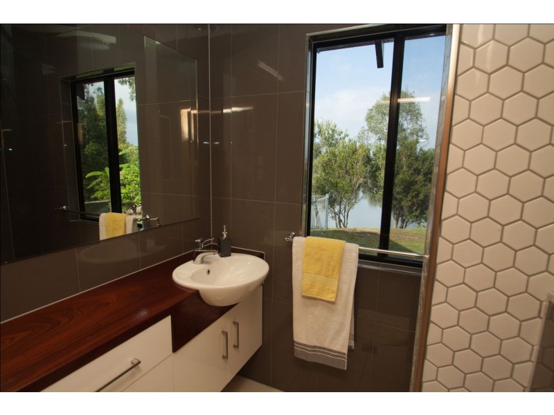 4 Workmans Road, Sharon QLD 4670