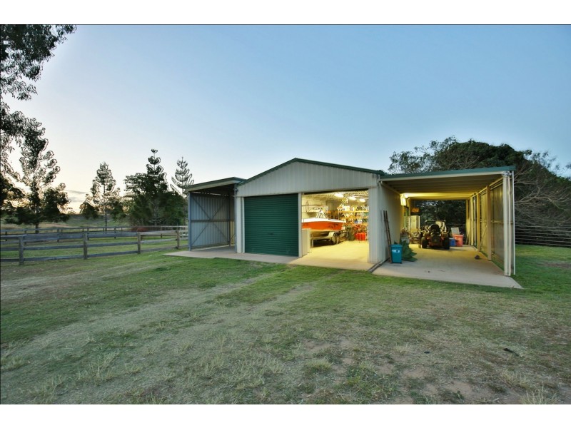 4 Workmans Road, Sharon QLD 4670