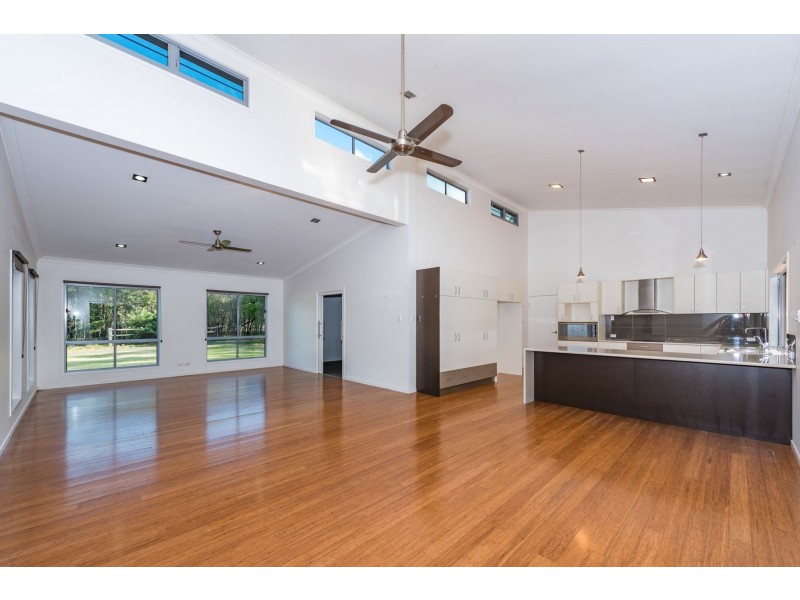 18 Cedars Road, South Bingera QLD 4670