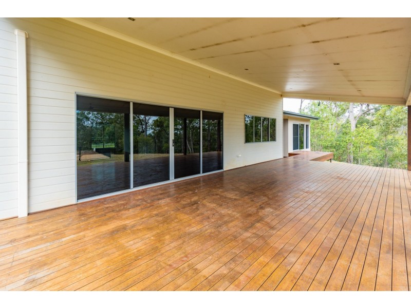 18 Cedars Road, South Bingera QLD 4670