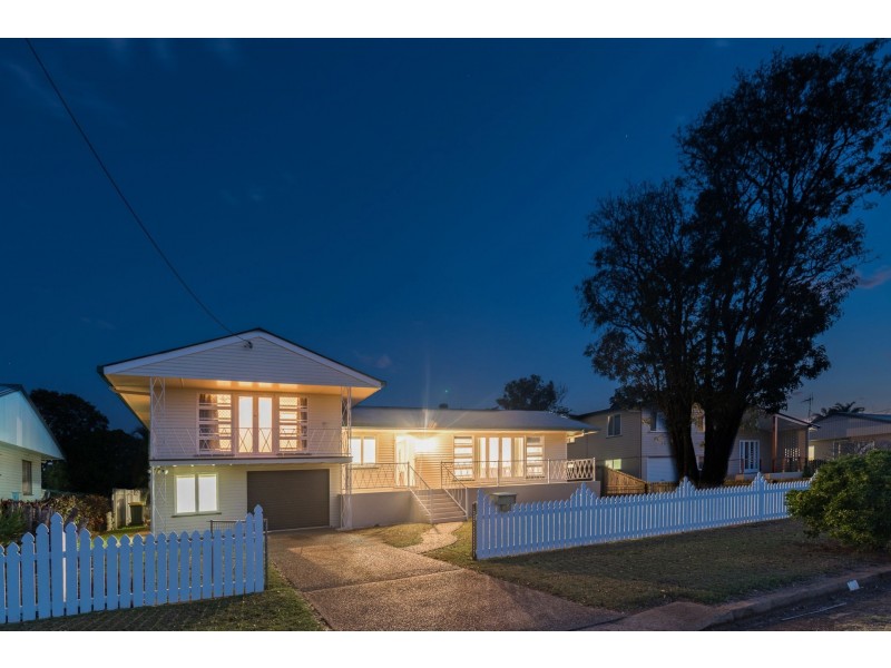 12 Lloyd Street, Walkervale QLD 4670