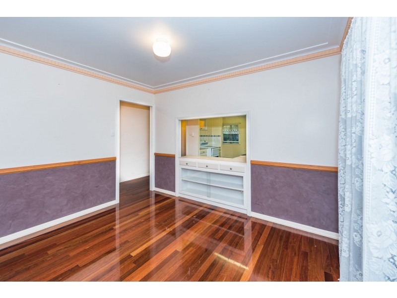 12 Lloyd Street, Walkervale QLD 4670