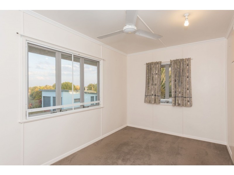 12 Lloyd Street, Walkervale QLD 4670