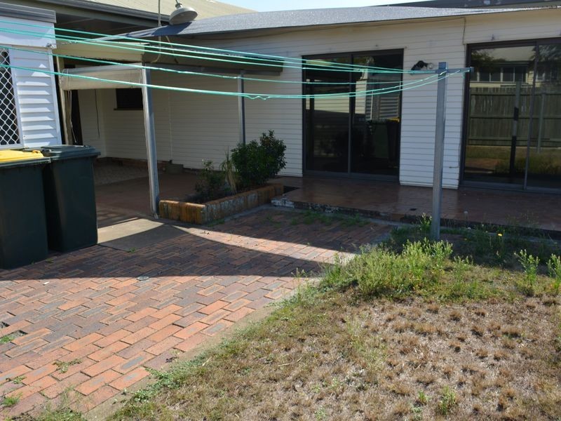 71 Sims Road, Avenell Heights QLD 4670