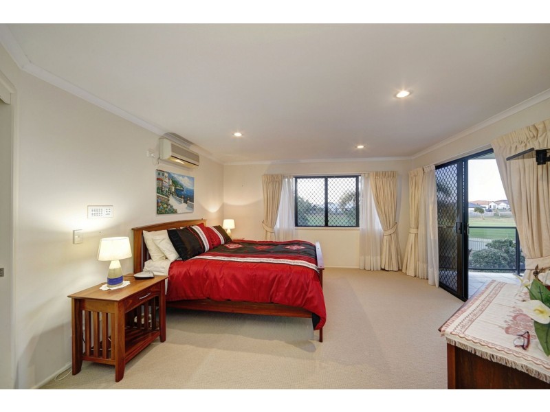 7 Davin Place, Coral Cove QLD 4670