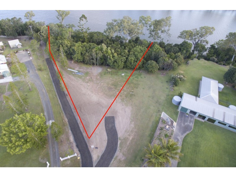 2 Workmans Road, Sharon QLD 4670